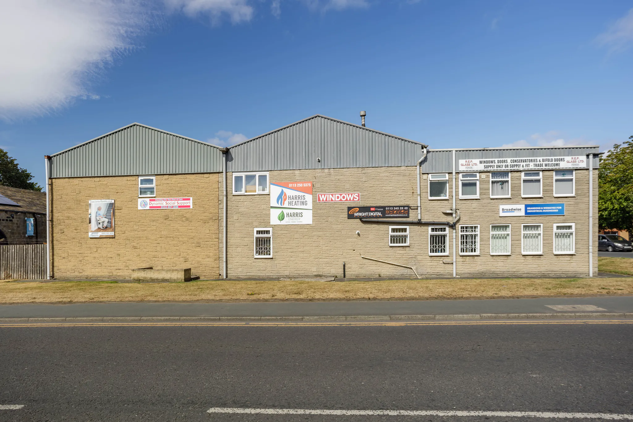 Workspace at Offices Yeadon